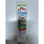 Mio multivitamin for cats.
